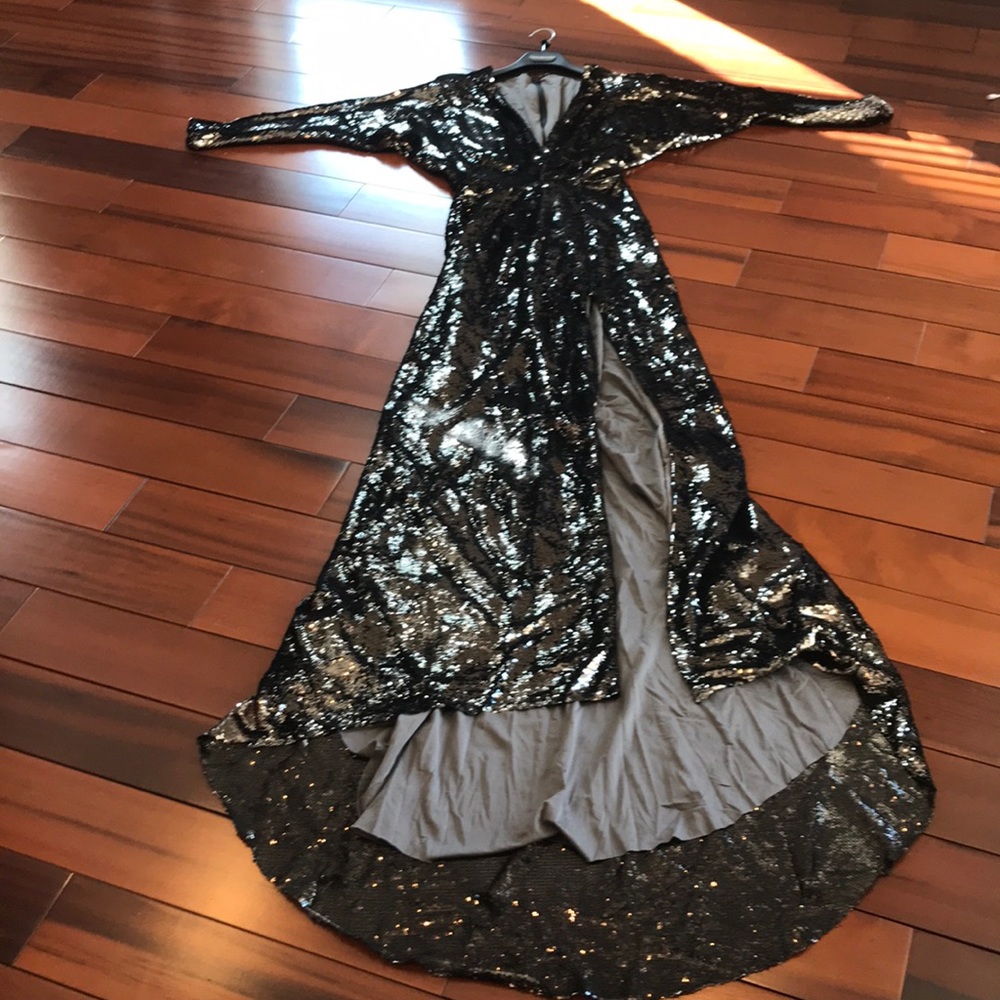 Dress - Picture 5 of 8